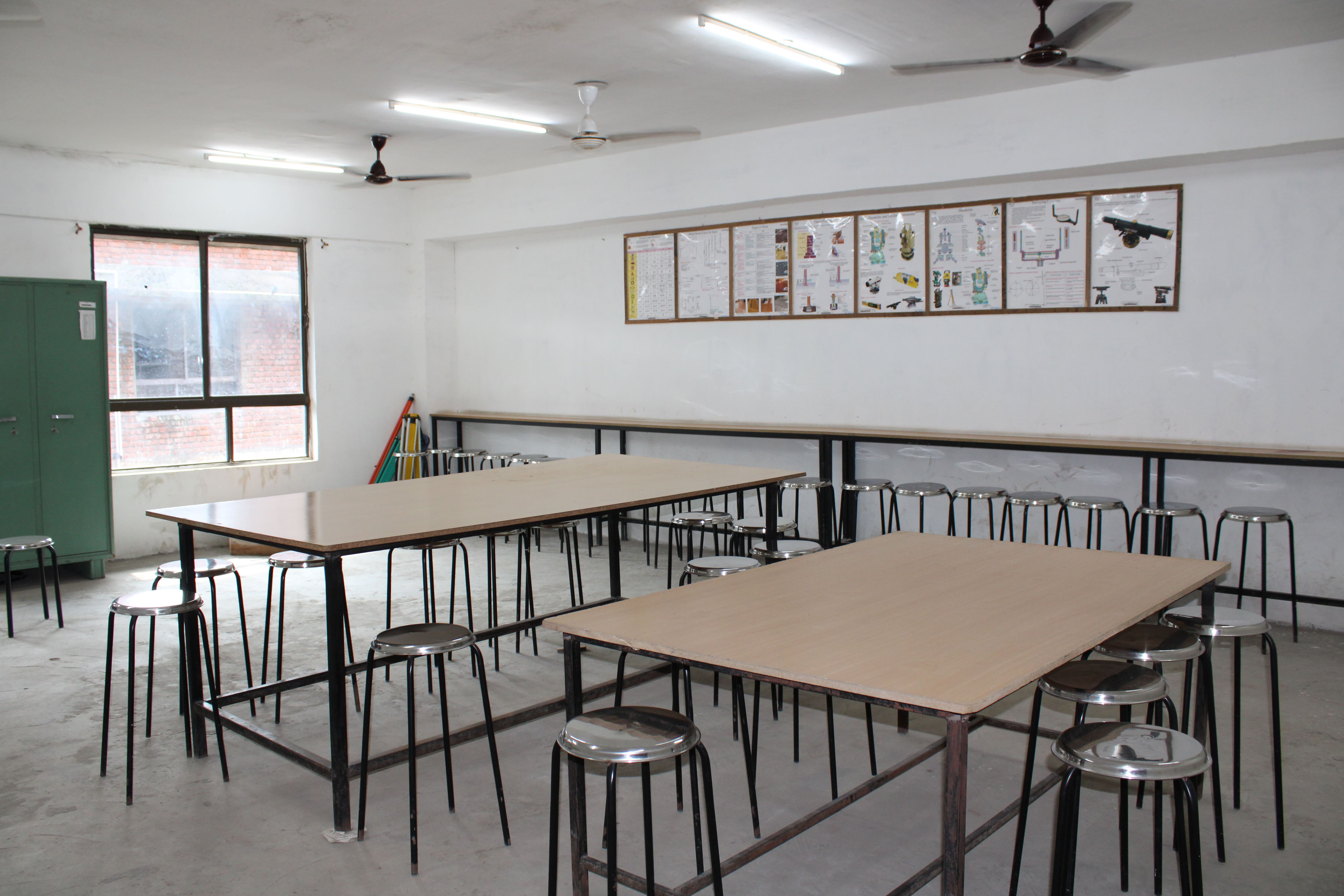 Rai School of Management Studies Ahmedabad Laboratory photo 4